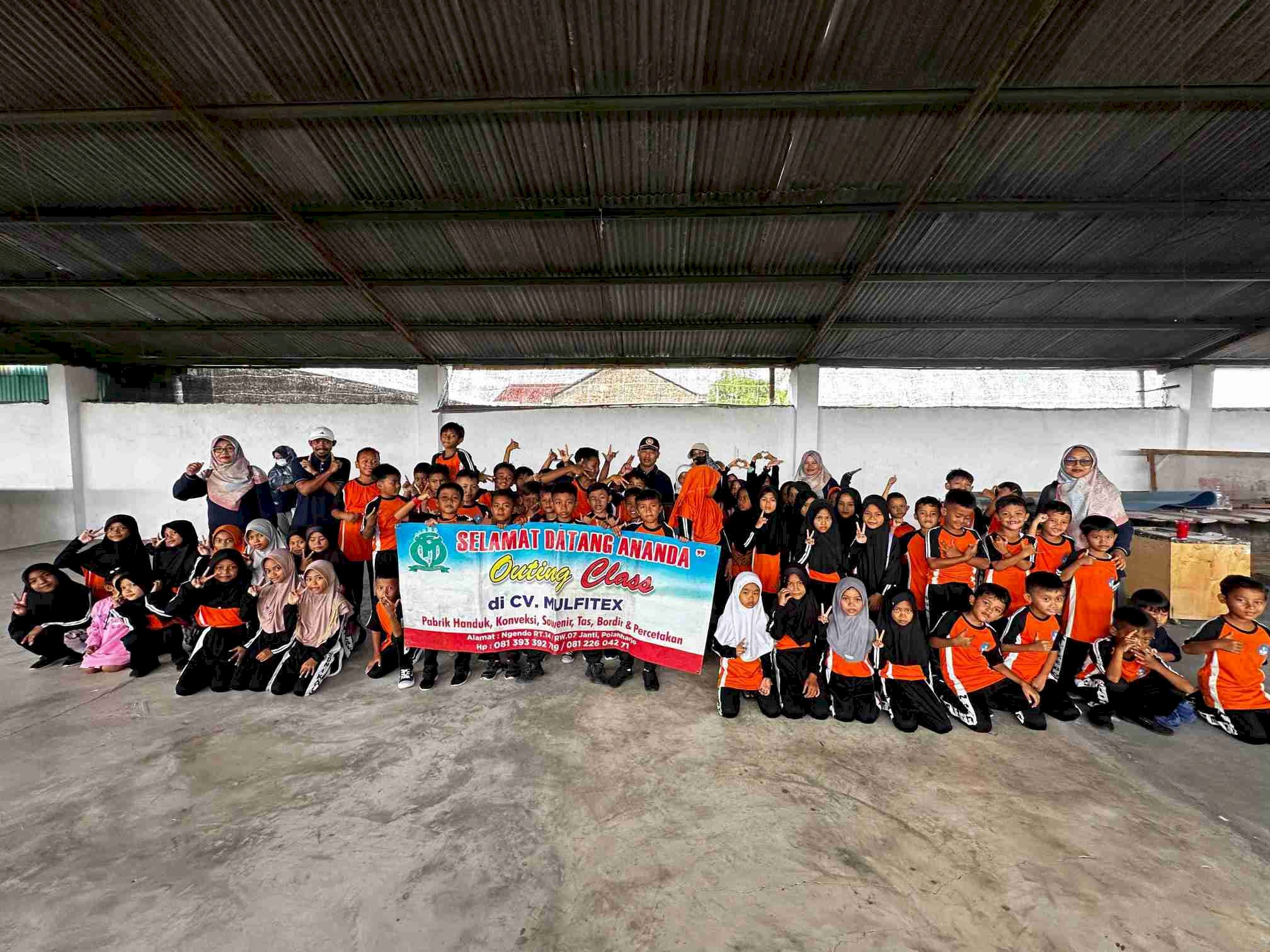 Seru dan Edukatif! Outing Class SD Negeri 1 Kalikebo di Pabrik Handuk Mulfitex dan Umbul Pelem