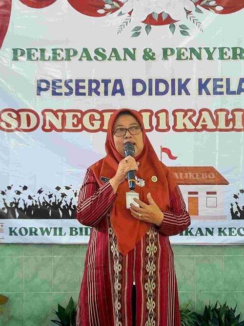 Suasana Haru dan Gembira Iringi Pelepasan Siswa-Siswi Kelas 6 SD Negeri 1 Kalikebo Tahun Ajaran 2024/2025